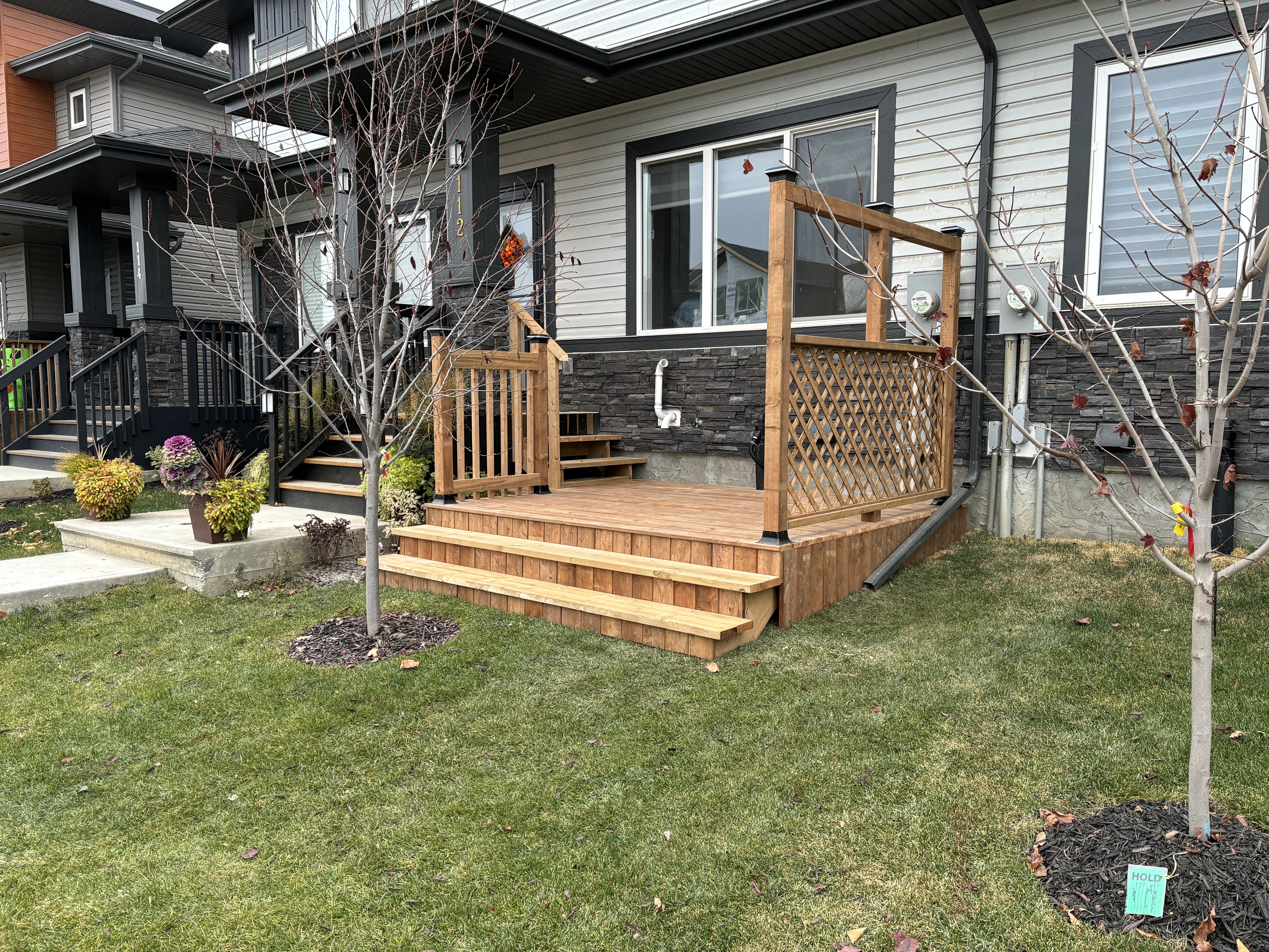 Deck Builder & Fences Edmonton - Money Pit Solutions